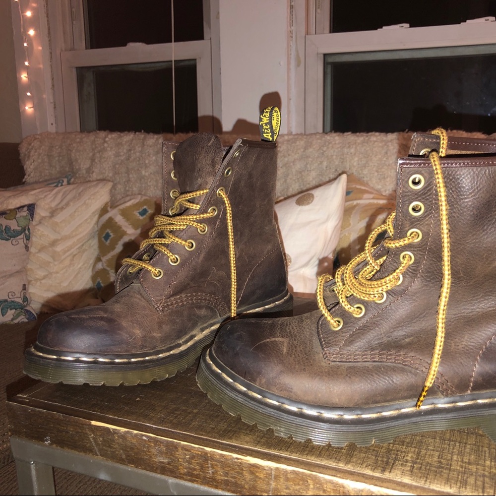 Doc Martens - Brown Leather - Size 7